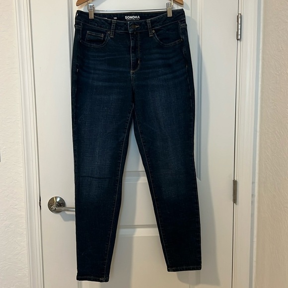 Sonoma Curvy Skinny High Rise No Gap Waist Everyday Stretch Jeans Size 10 - Picture 1 of 7